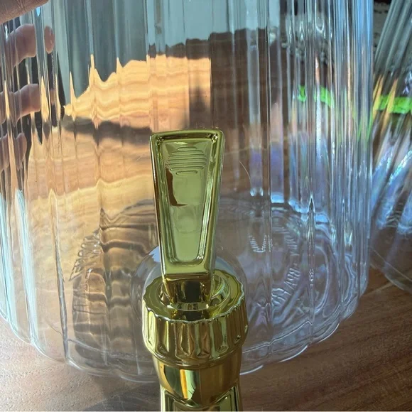 Plastic Clear Beverage Dispensers with Gold Accents - Picture 5 of 8